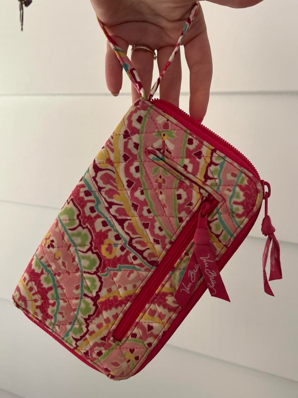 Vera Bradley Capri Melon Pink Multi Quilted Wristlet